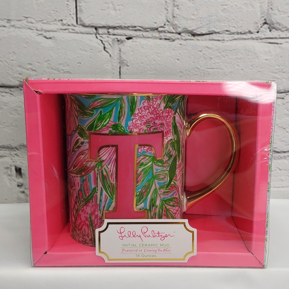 LILLY PULITZER INITIAL CERAMIC MUG LETTER 'T' 'COMING IN HOT' PATTERN 14 oz.